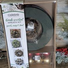 Grab &amp; Go Wreath Kit Chris&#39; 