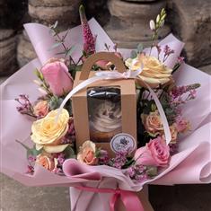 Blooming Cupcake